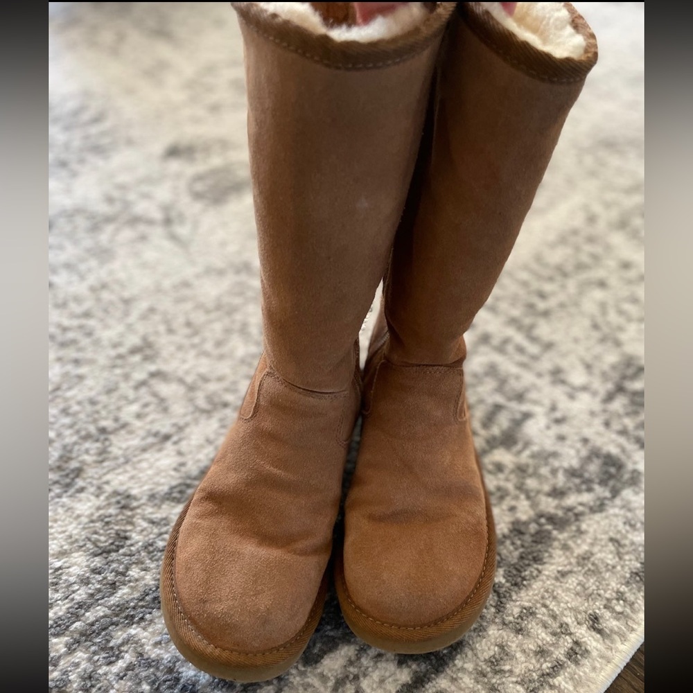 UGG Australia zip up boots 6